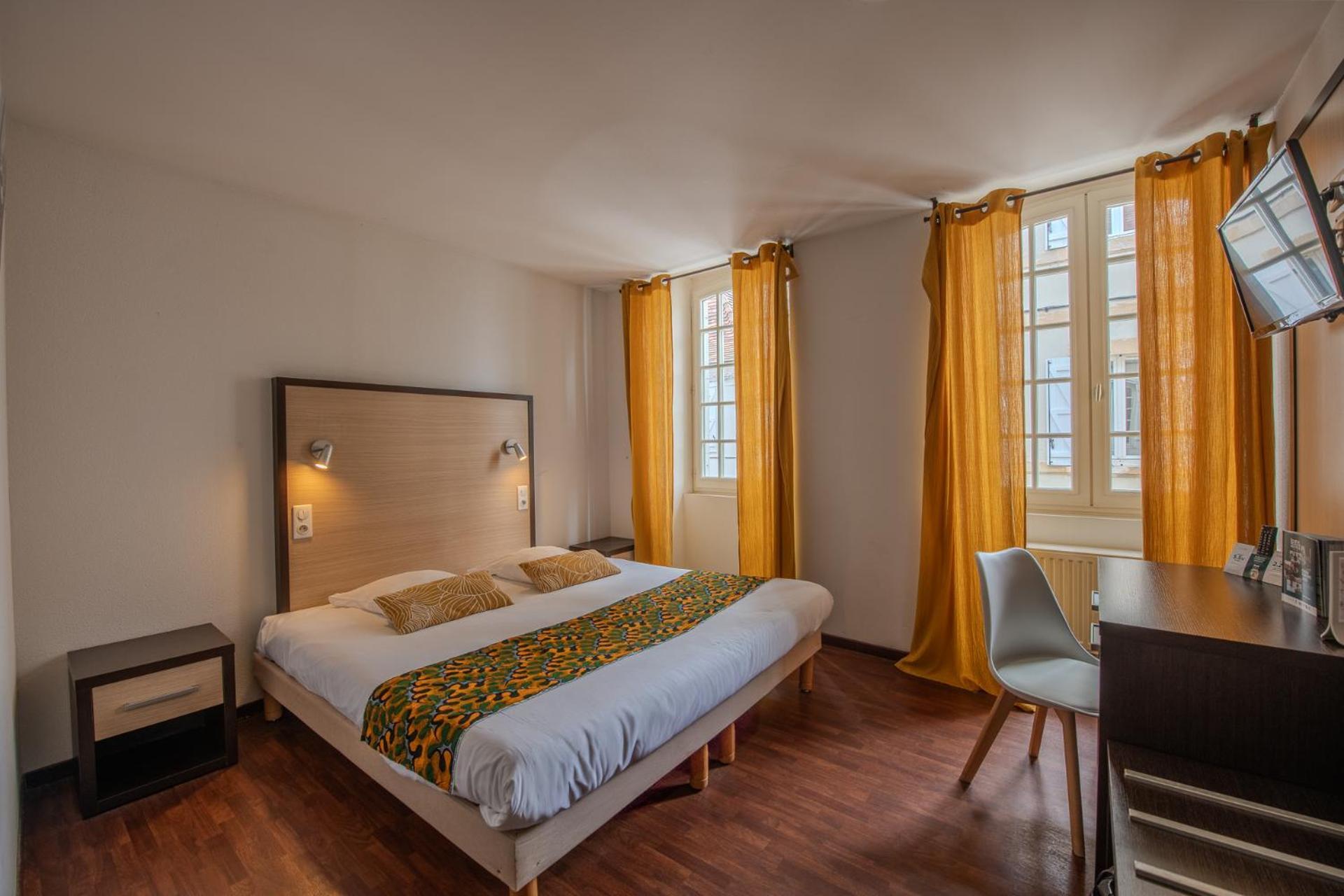 Navarrenx Logis Hotel Le Commerce מראה חיצוני תמונה